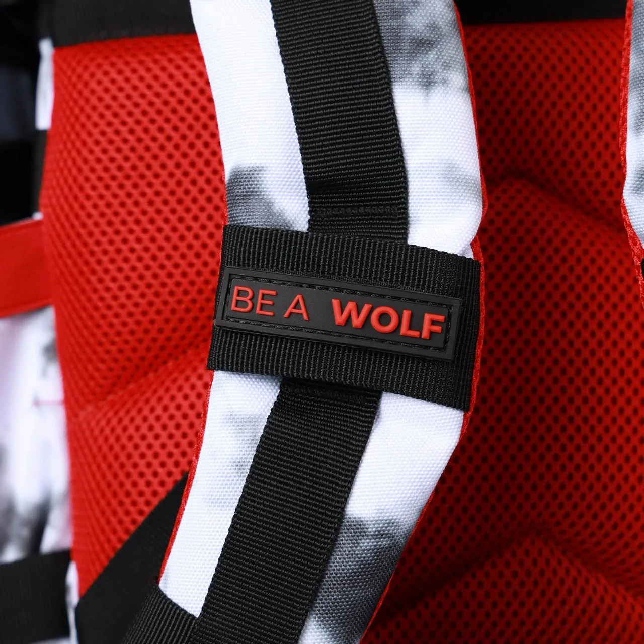 25L Backpack Timber Wolf Savage Red