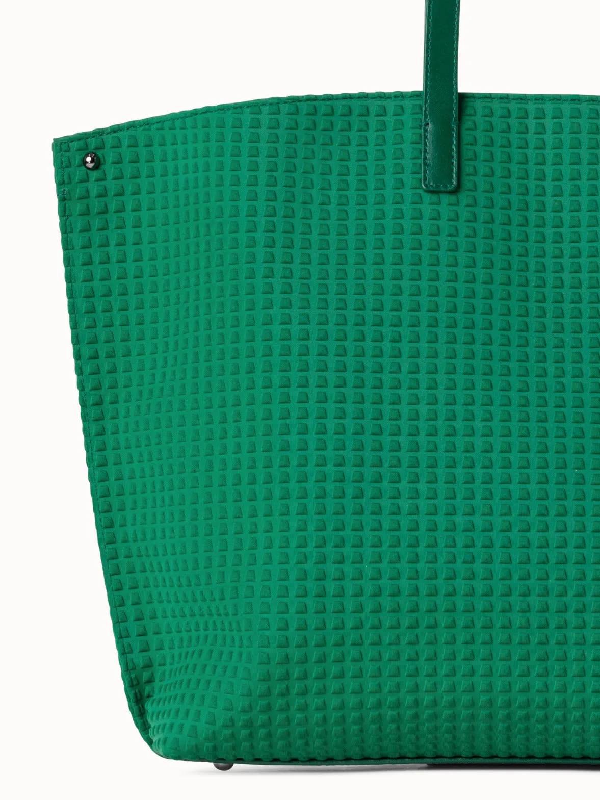 Ai Medium Shoulder Tote