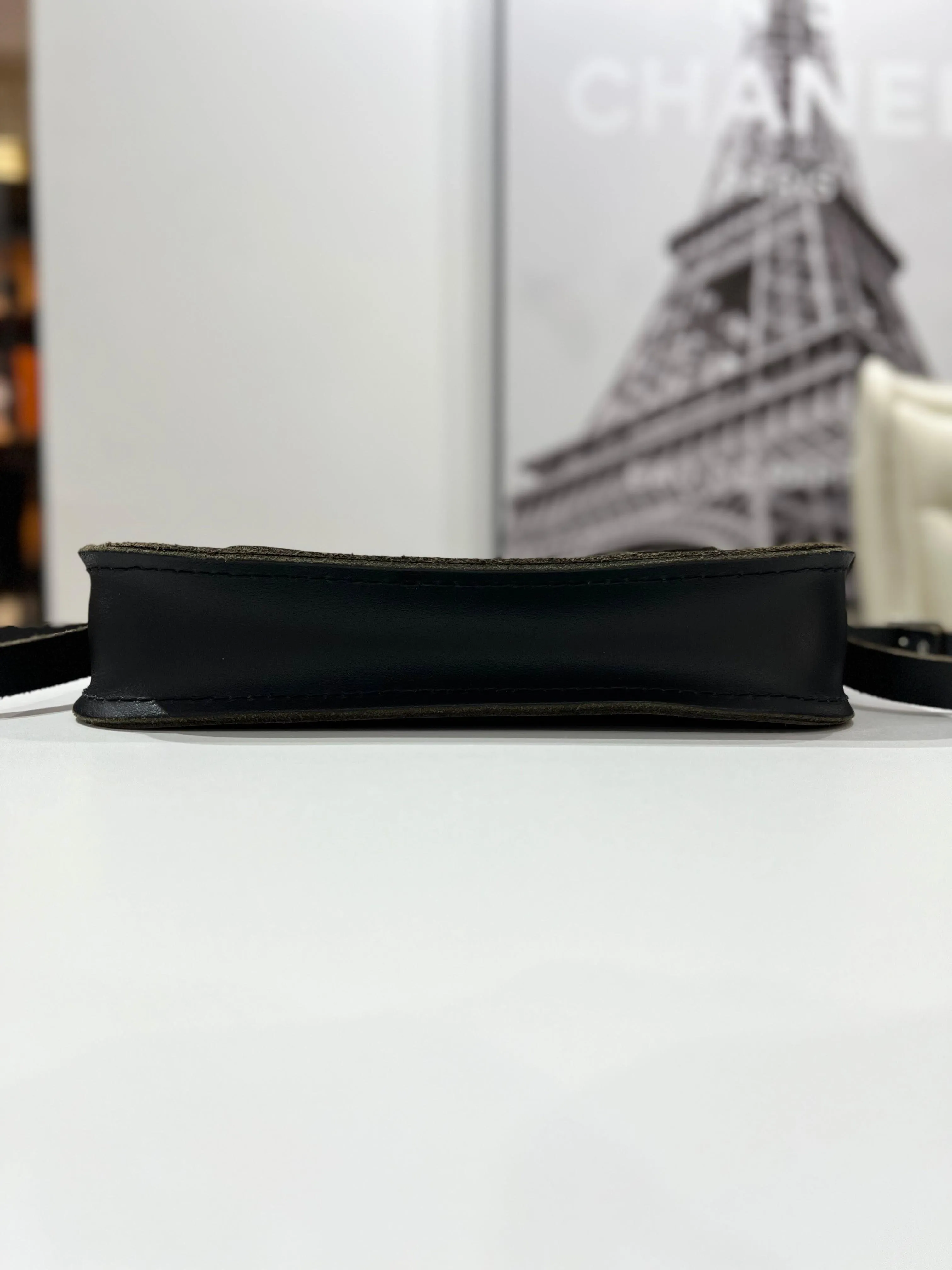 Authentic Leader Shoulder Bag
