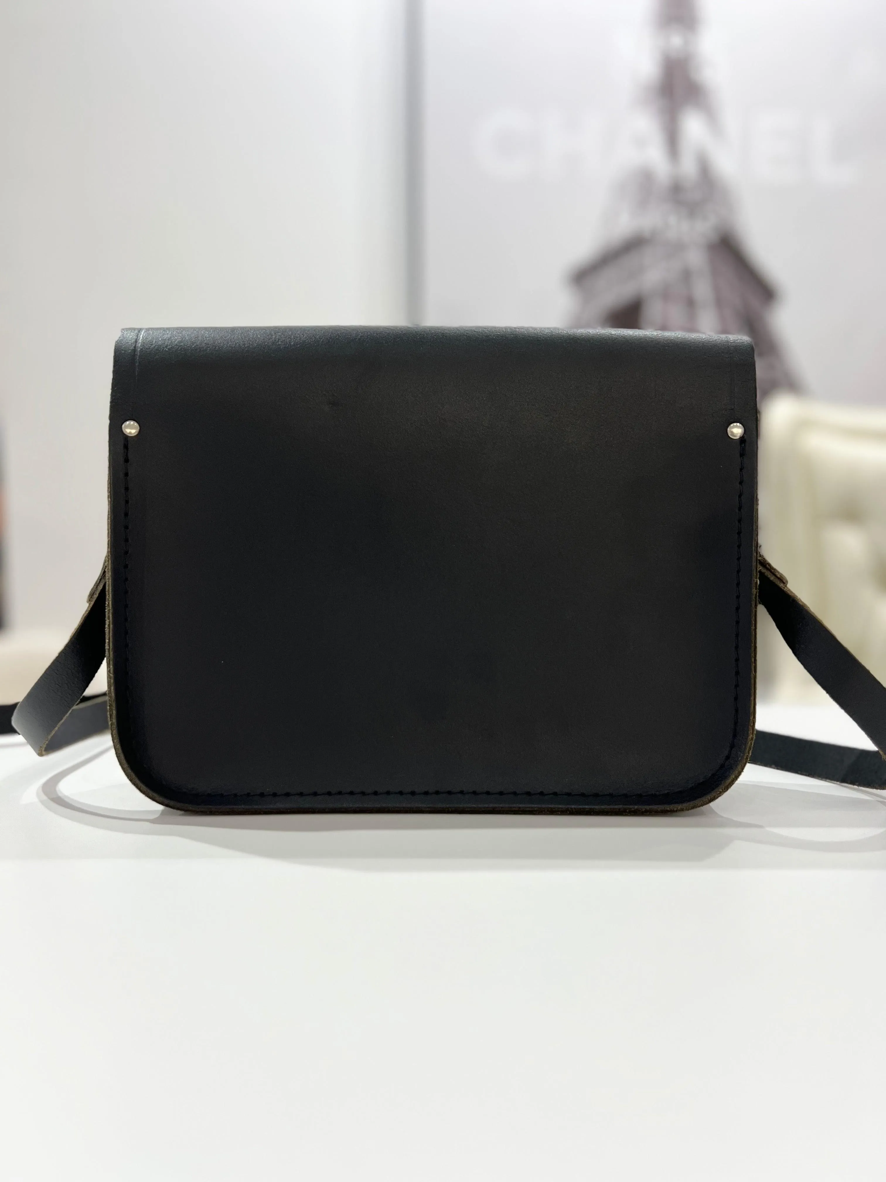 Authentic Leader Shoulder Bag