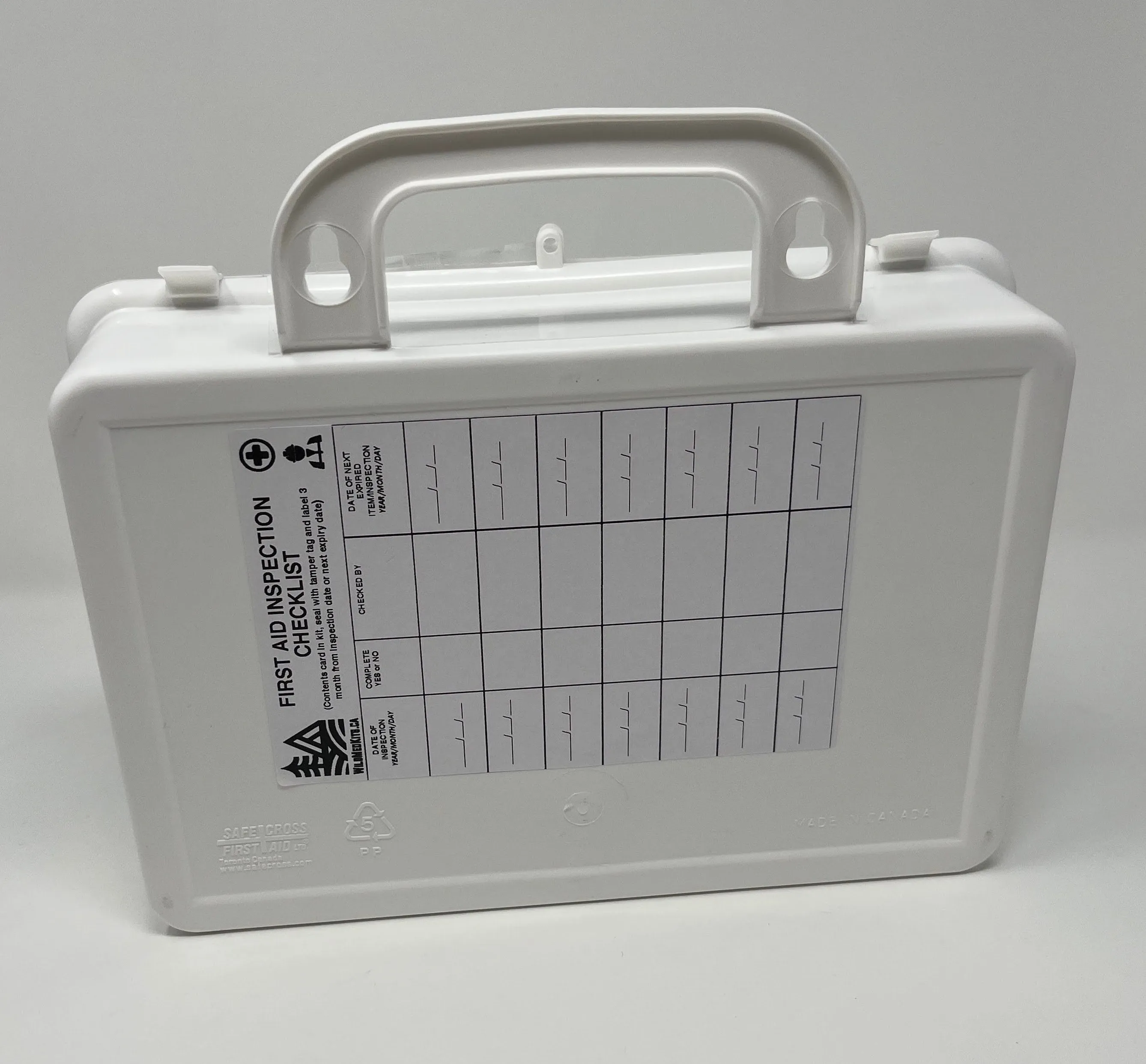 Basic First Aid Kit, Type 2: Designed to exceed CSA Standard (Z1220-17)