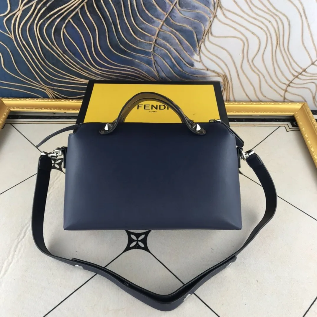 EN   Designer bags by Fendi 042