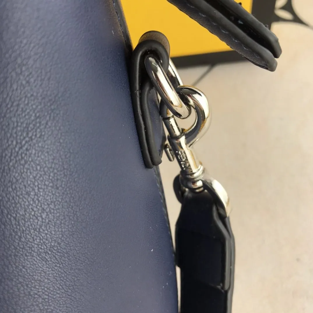EN   Designer bags by Fendi 042