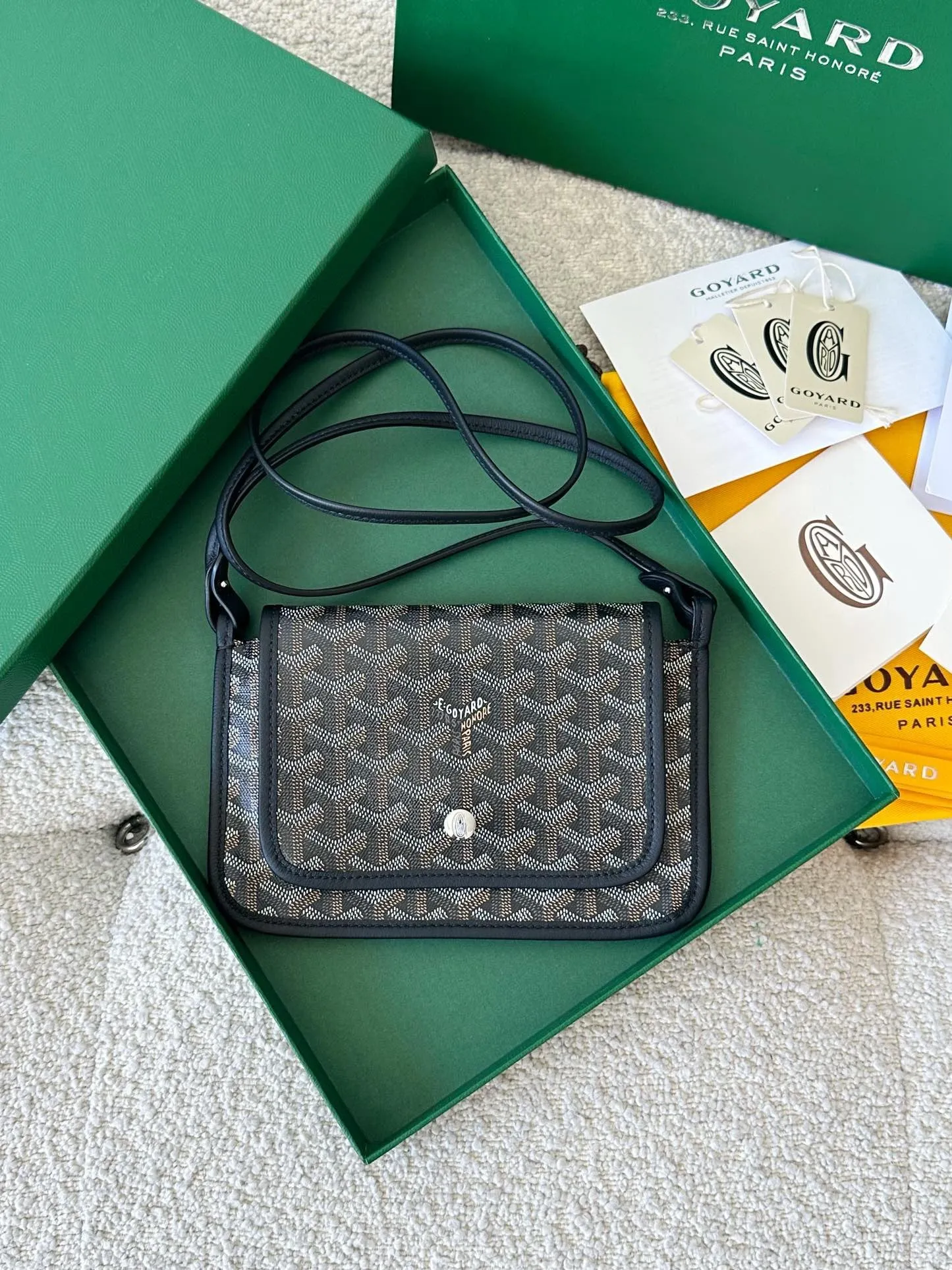 GY042 Plumet Bag / 8x5.5x1inch