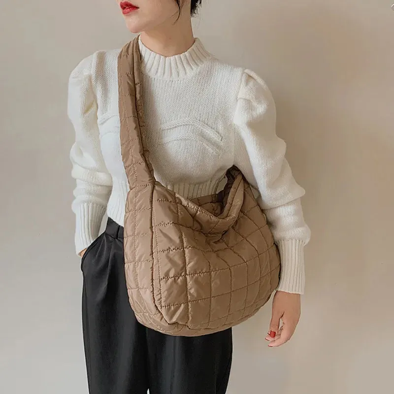 Simple Lingge Crossbody Bag for Women, Down Shoulder Bag, Large Capacity Underarm Bag, Fashion Trend, Winter, New