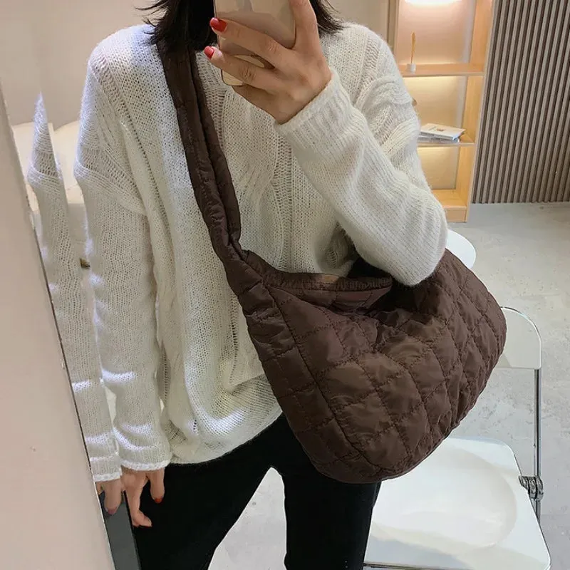 Simple Lingge Crossbody Bag for Women, Down Shoulder Bag, Large Capacity Underarm Bag, Fashion Trend, Winter, New