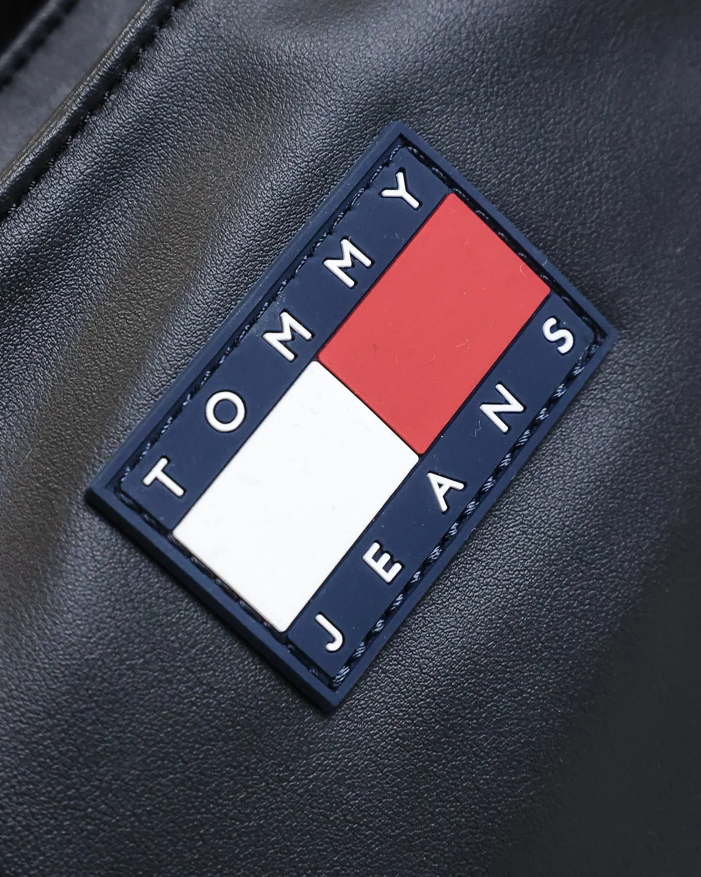 Tommy Jeans Heritage Shoulder Bag Black