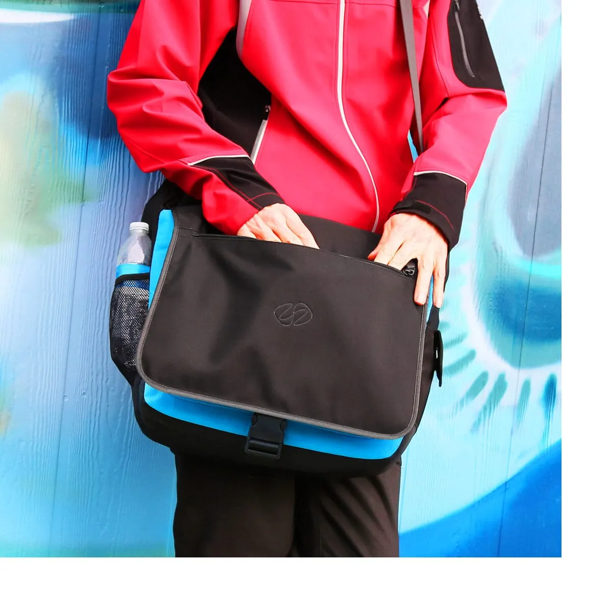 Universal Messenger Bag